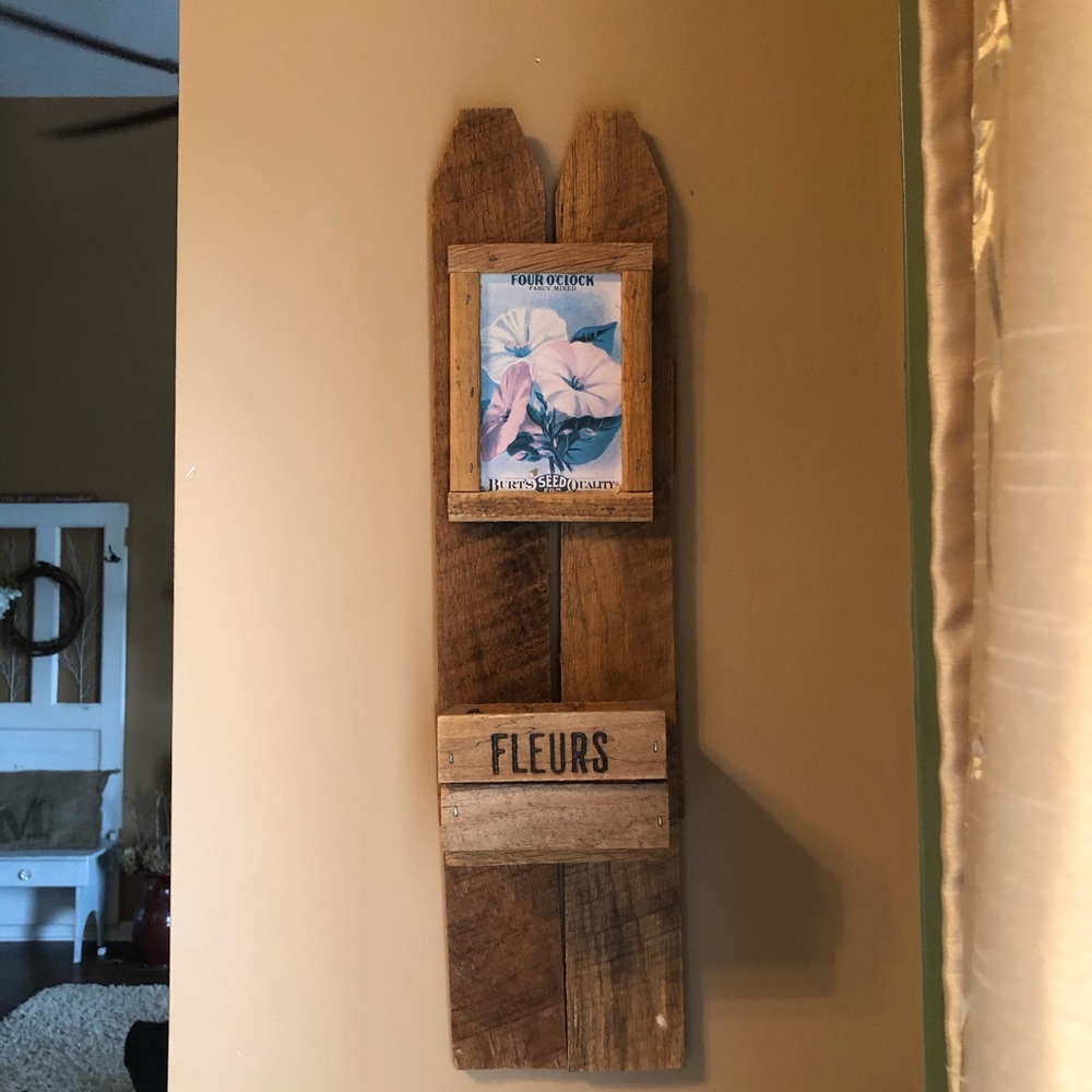 Wooden rustic fleurs (flowers) wall decor